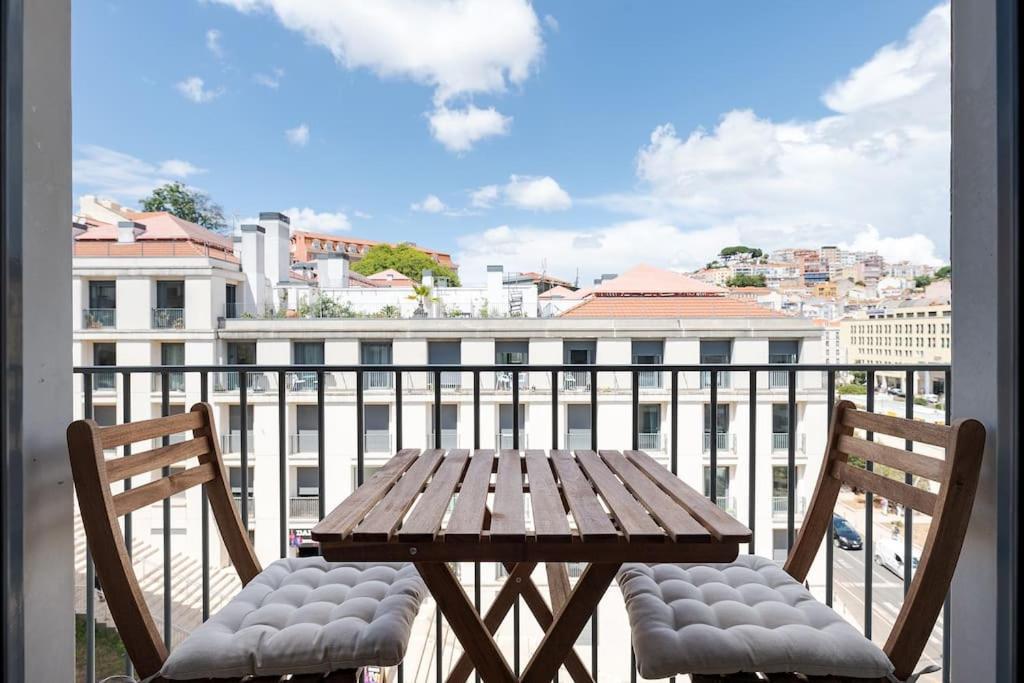 For The City Lovers- Downtown Lisbon- Free Parking Exteriör bild